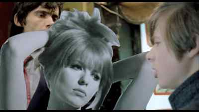 -Can I use your loo?
-Certainly, in there. - Deep End