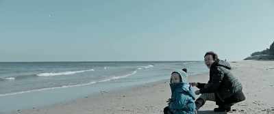 - Can you make stones skip on water?
- Not really. - Fugue