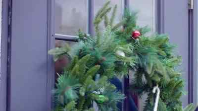 Can you open this? I sure can. - A Heart for Christmas