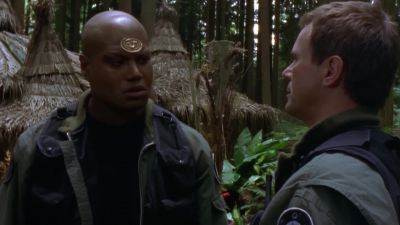- Can you read this?
- I believe I can. - Stargate SG-1