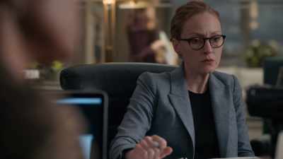 - Can you read who wrote it?
- Yes. Dr. Lynch-Giles. - Evil