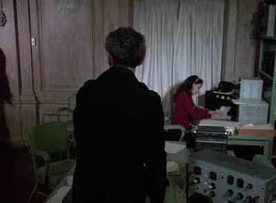 Can you see anything, Doctor?
Anything at all? - The Six Million Dollar Man