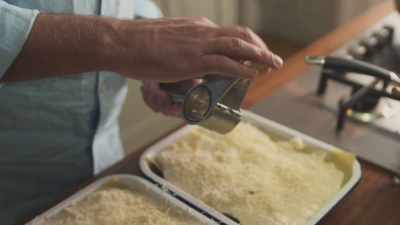 Can you see how
it's starting to twist - James May: Oh Cook!