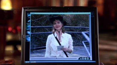 - Can you see me?
- Yeah. - Smallville