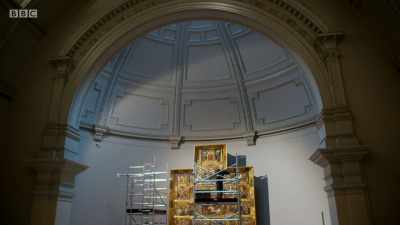 Can you see that
it looks a bit weird? - Secrets of the Museum