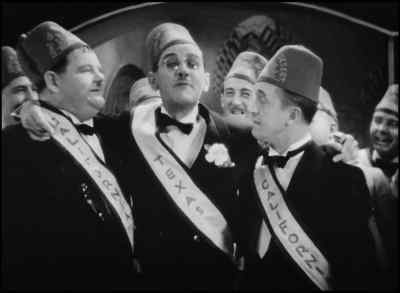 Can you take it?
Say, boys, come on! - Sons of the Desert