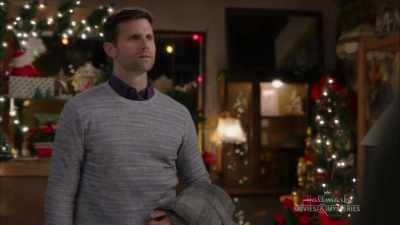Can we, help you find anything? - A Merry Christmas Match