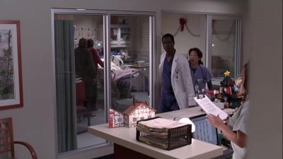 CAN YOU GET HIM BACK
ON THE DONOR'S LIST? - Grey's Anatomy
