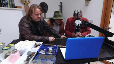 CAN YOU SEE
THAT LINE THERE - Lost Relics of the Knights Templar