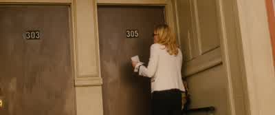 -Can you wait, help me with my bags? - Blue Jasmine