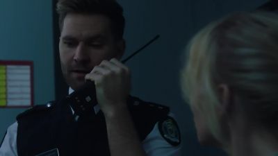 - Can't do that, Sean.
- Fuck! - Wentworth