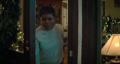 -Can't we just vanish?
-[door opens] - Genie
