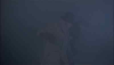 - Can't you look where you're going?
- Get away from me! - Footsteps in the Fog