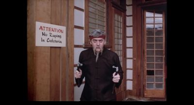 Can't you read the sign No seducing in the cafeteria - Going Berserk