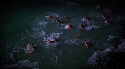 -CAN'T SEE! IT'S
TOO DARK, MATE. - Baywatch