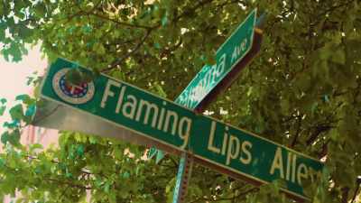 Can't wait to see if
some big guys would come help us - The Flaming Lips Space Bubble Film