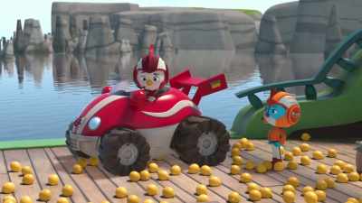 [Cap'n Dilly grunts] - Top Wing