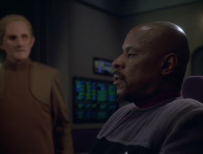 - Captain? Captain?
- The Prophets came to me in a vision. - Star Trek: Deep Space Nine