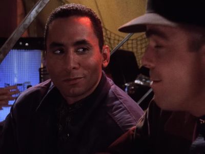 Captain, I need to talk to you.
You too, commander. - Babylon 5