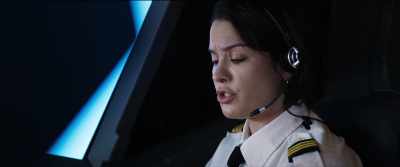 Captain, that's two more
bogeys on approach. - Top Gunner: Danger Zone
