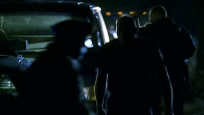 - Captain, the dogs picked up a trail. - Prison Break