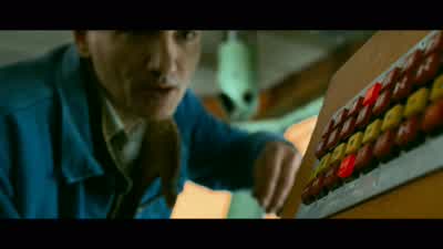 Captain, we have a breach in lower level. - Transporter 3