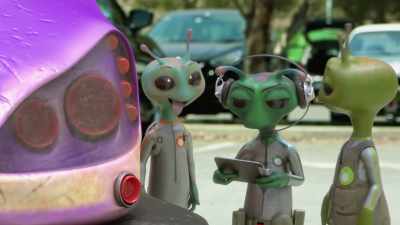 [captivated babbling] - Alien TV