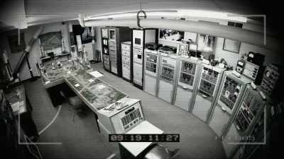 capture-mysterious-lights-darting-across-a-room - Strange Evidence