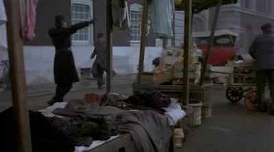 (Car approaching) - The Thirty Nine Steps