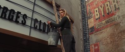(CAR APPROACHING) - Inglourious Basterds