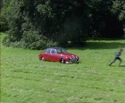 (Car crashes) - Inspector Morse
