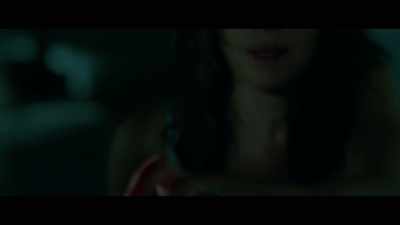 [car horn beeps] - Gerald's Game