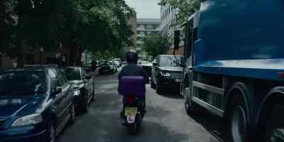 (Car horn blares) - Gangs of London