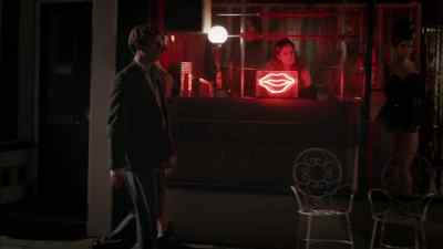 (car horn honking) - Grantchester