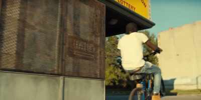 -[car horn honks]
-[Sweartagawd rapping] - Charm City Kings