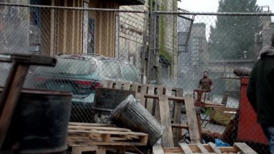 [car horns honking,
tires squealing] - Arrow