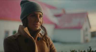 [car rumbling] - Christmas Cowboy