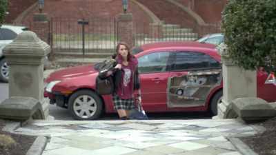 (car rumbling) - Christmas at the Chateau