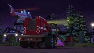 -[car whimpers]
-[Bolts] Uh… - Mighty Monsterwheelies