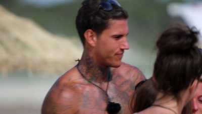 CARA: Well done, Zara. - Love Island