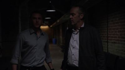Careful, Fitz.
She's dangerous. - Marvel's Agents of S.H.I.E.L.D.