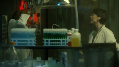 Careful or you'll OD. Lynn! - Black Lightning