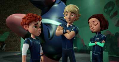 -Carmen, what are you doing here?
-We're here for research. - Spy Kids: Mission Critical