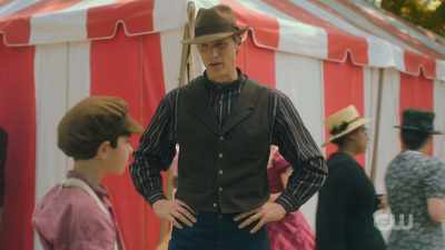 [carnival music] - A Waltons Thanksgiving