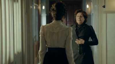 Caro,
you hate oysters. - Grand Hotel