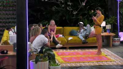 >> CARO, YOU LITTLE FIRECRACKER. - Love Island