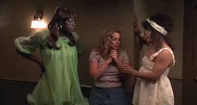 Carol Ann there's something you should know about Vida mami - To Wong Foo, Thanks for Everything! Julie Newmar