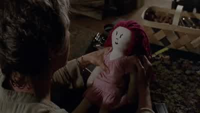 Carol: ls it too heavy? - The Walking Dead
