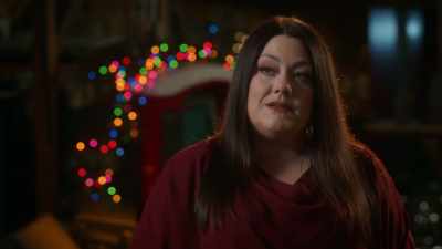 Carole is worried
about the concert. - A Country Christmas Harmony