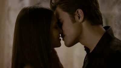 Caroline. - The Vampire Diaries